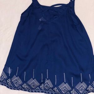 Blue & White geometric Alya Spaghetti strap top XS